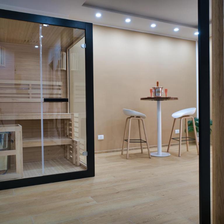 Torino d'Amare Suite - King Room with Spa Bath - 22