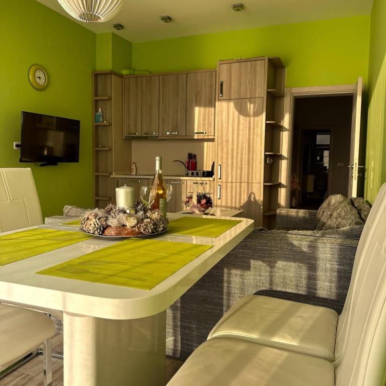 Paradise beachfront view 1 - Two-Bedroom Apartment - 30