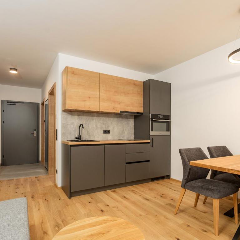 Pure Alpine Suites - Superior Apartment - 8