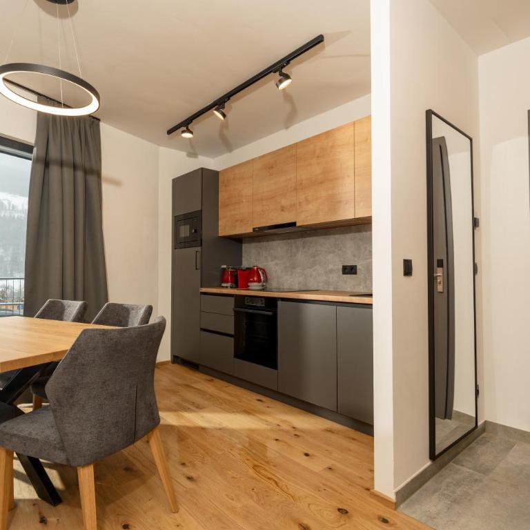 Pure Alpine Suites - Superior Apartment - 11