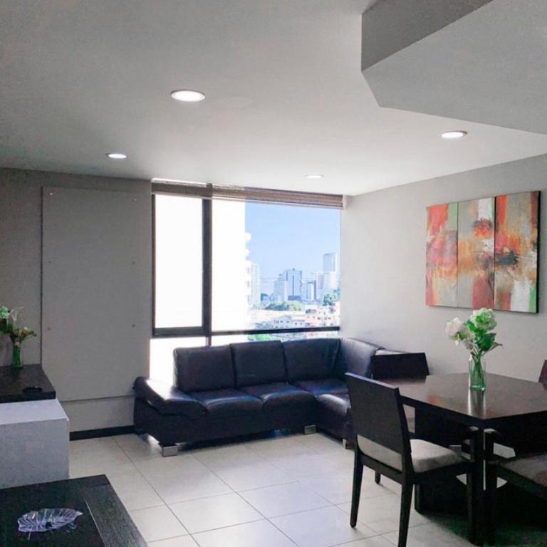Depa familiar en piso alto vistas espectaculares - Family Two-Bedroom Apartment with View - 13