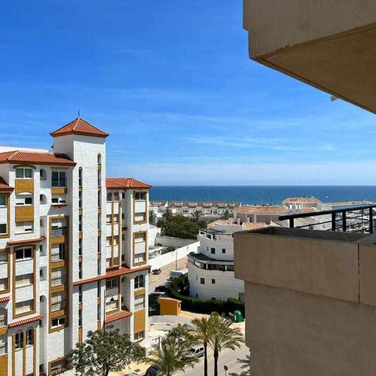 1 rooms con garaje frente Puerto Estepona - Apartamento con vistas al mar - 7