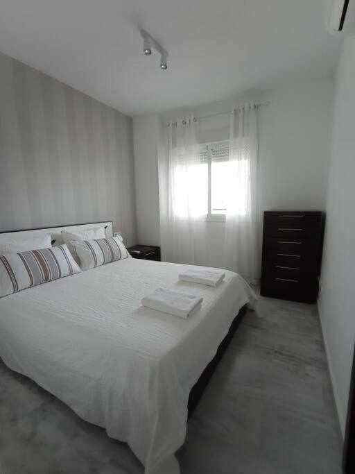 1 rooms con garaje frente Puerto Estepona - Apartamento con vistas al mar - 15