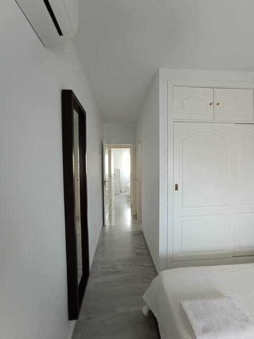 1 rooms con garaje frente Puerto Estepona - Apartamento con vistas al mar - 17
