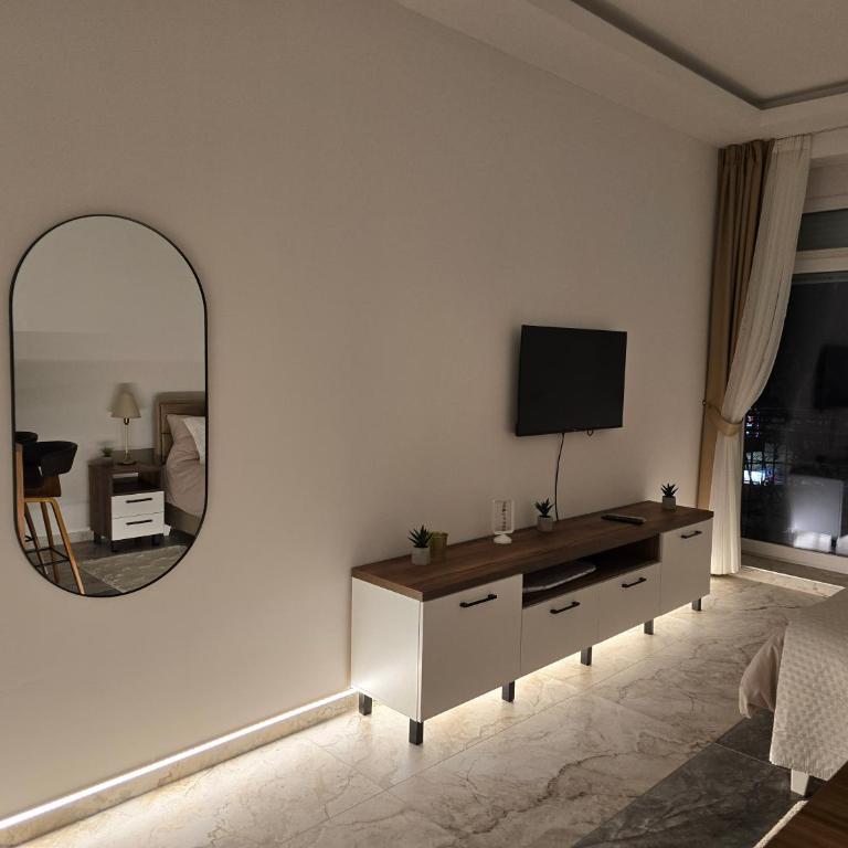 Slavija Residence Apartments - Apartment with Terrace - 7