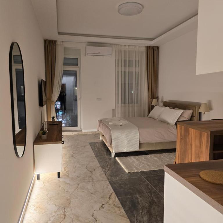Slavija Residence Apartments - Apartment with Terrace - 10