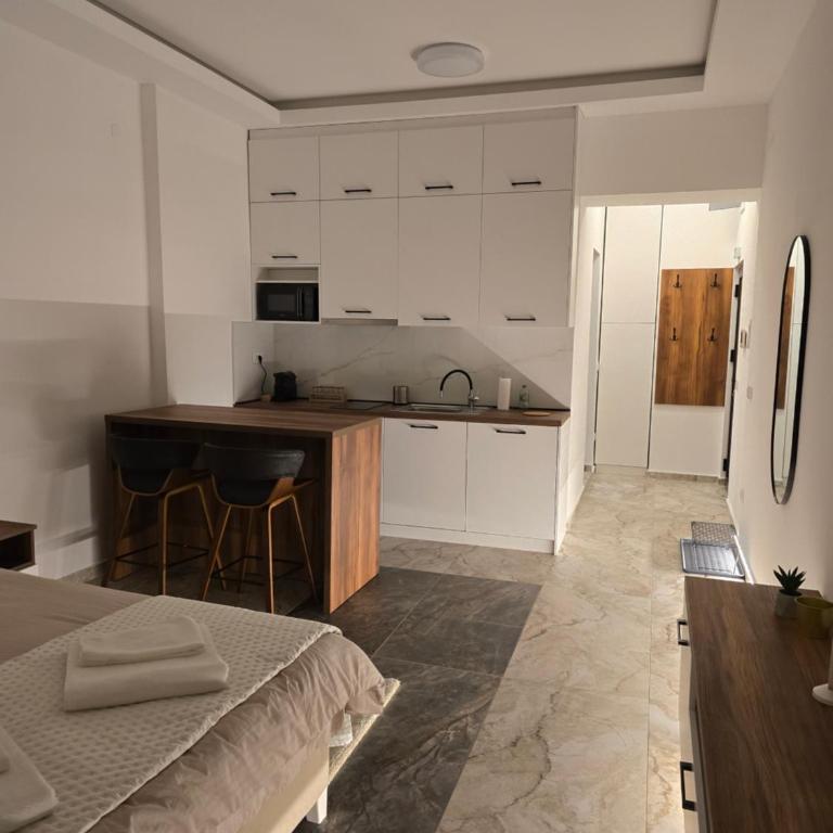 Slavija Residence Apartments - Apartment with Terrace - 16
