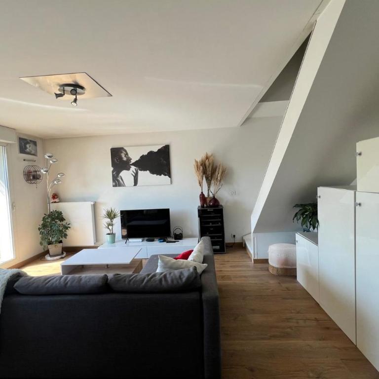 Appartement 244 - Appartement en duplex contemporain et confortable proche - Apartment - 1