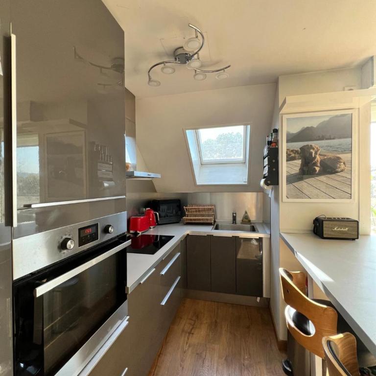 Appartement 244 - Appartement en duplex contemporain et confortable proche - Apartment - 12