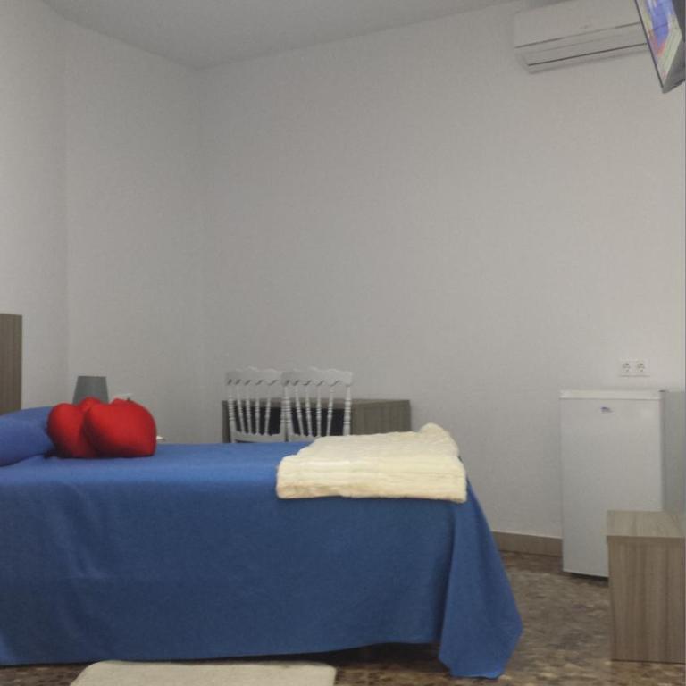 Alojamiento Jose Carlos - Habitación con cama extragrande y bañera de hidromasaje - 2