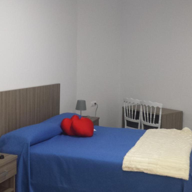 Alojamiento Jose Carlos - Habitación con cama extragrande y bañera de hidromasaje - 6