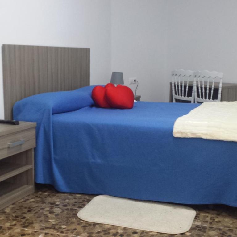 Alojamiento Jose Carlos - Habitación con cama extragrande y bañera de hidromasaje - 7