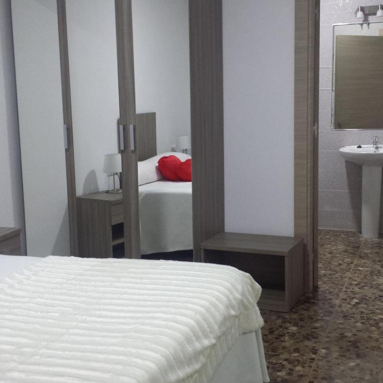 Alojamiento Jose Carlos - Habitación Doble Deluxe con ducha de hidromasaje - 7