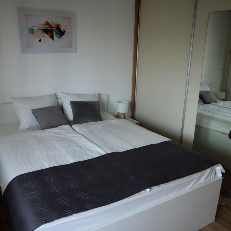 Theatre View Banja Luka - Apartman sa 1 Spavaćom Sobom i Balkonom - 2