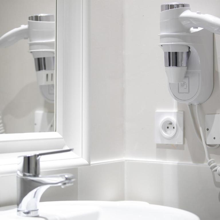 Hotel Beauvilliers - Superior Double Room - 4