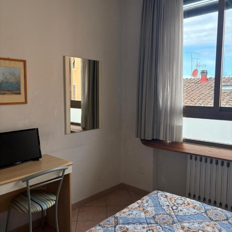 Girasole House - Camera Matrimoniale Economy - 1