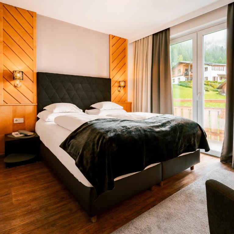 Arlbergerhof Vital - Doppelzimmer mit Balkon - 1
