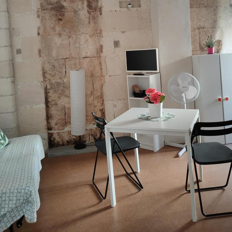 Studio Romarin au pied des Arènes - Apartment mit 1 Schlafzimmer - 8