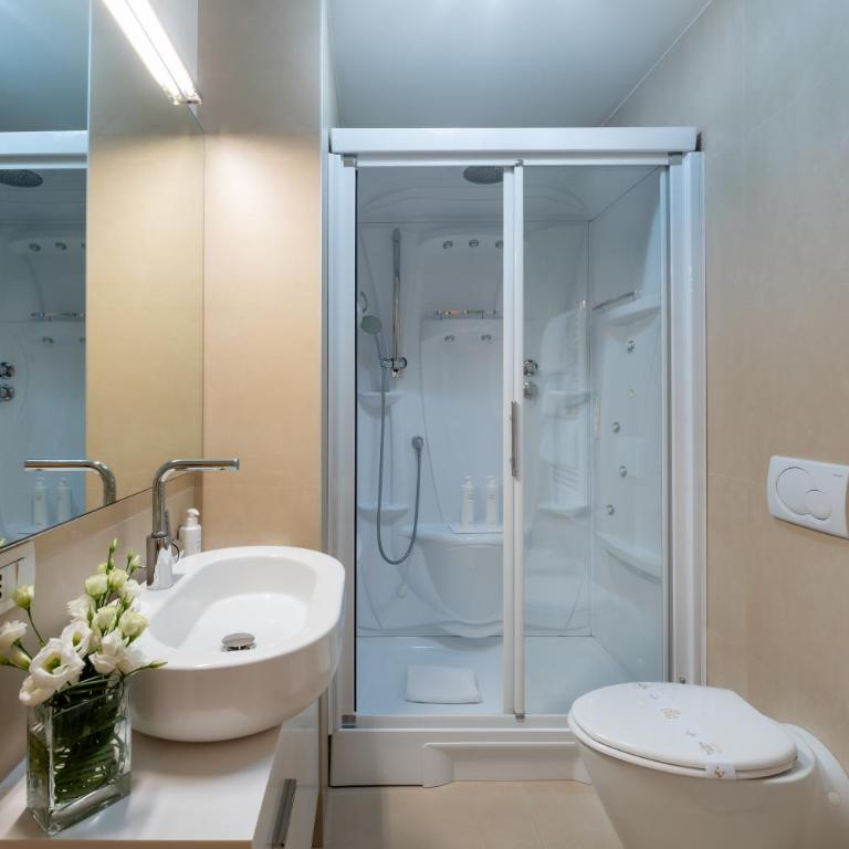 San Teodoro Palace - Luxury Apartments - One-Bedroom Premium Apartment - 4