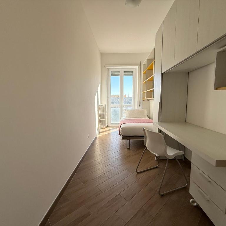 Appartamento per Famiglie - Metro A - 20min dal Centro - Appartamento con 2 Camere da Letto - 15