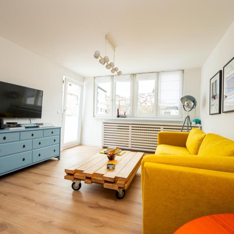 Colorful 3-Bedroom Apartment - Apartman sa 1 Spavaćom Sobom - 5