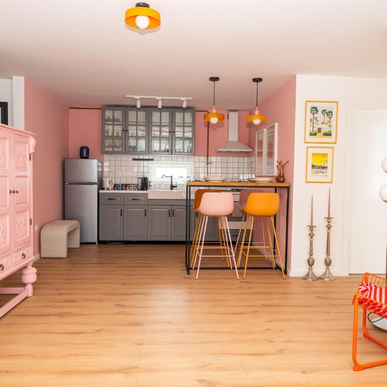 Colorful 3-Bedroom Apartment - Apartman sa 1 Spavaćom Sobom - 21
