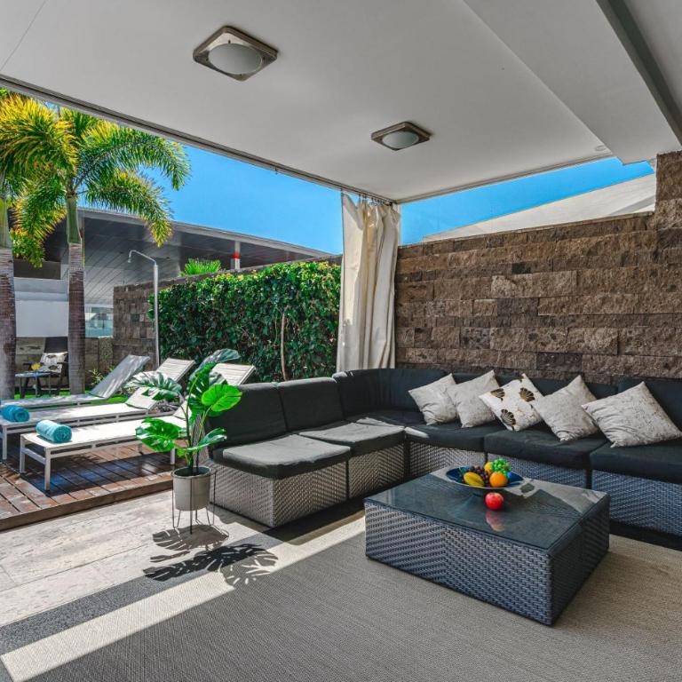 Lux Villa 7 with 6 Bedrooms, 4 Bathrooms - Villa - 6