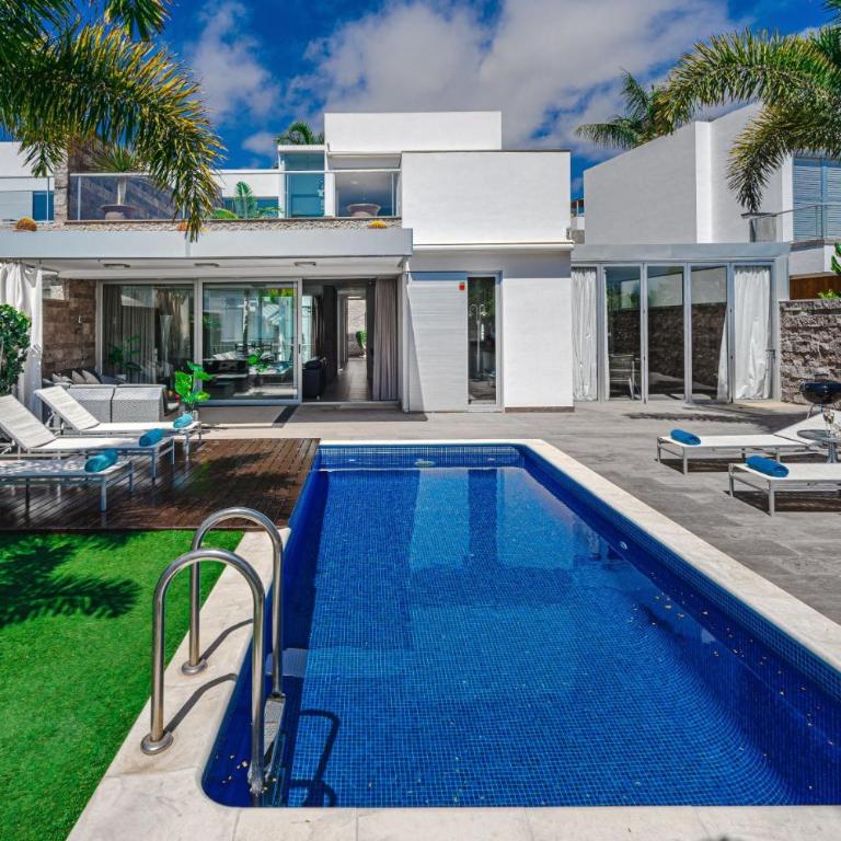 Lux Villa 7 with 6 Bedrooms, 4 Bathrooms - Villa - 2