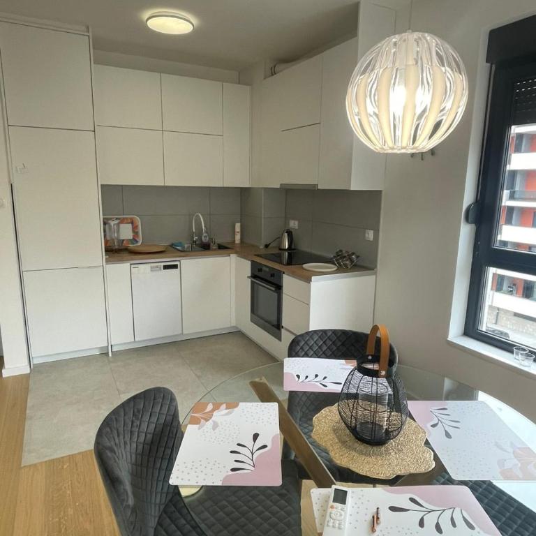 Apartman Duga Trebinje - Apartman sa 2 Spavaće Sobe i Balkonom - 1