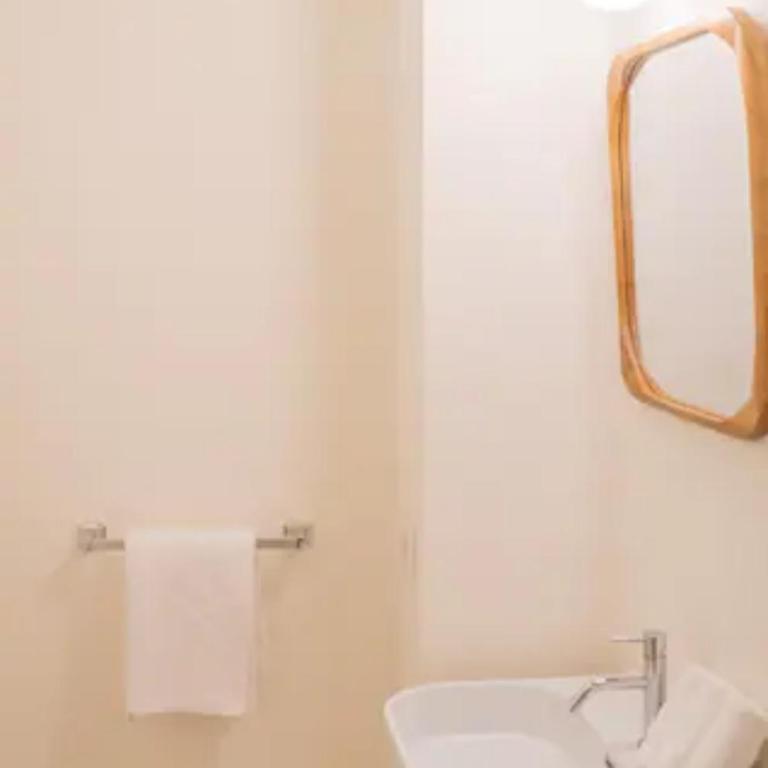 Central Garibaldi Apartment , Intrho - Appartamento Standard con 2 Camere da Letto - 3