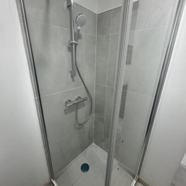 T2 dans villa plain-pied avec parking privé - Appartamento con 1 Camera da Letto - 8