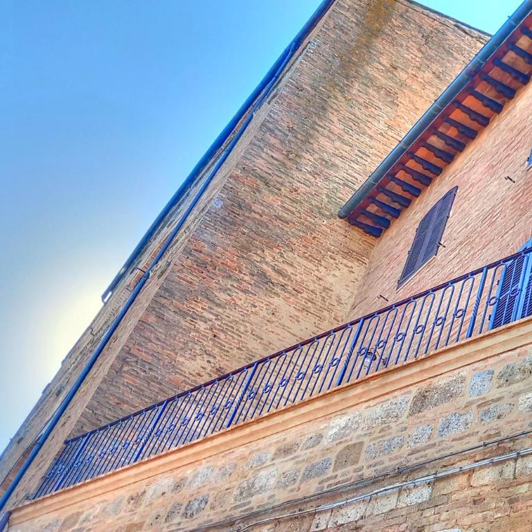 Casa nella Corte nel Centro di San Gimignano con balcone panoramico wifi e garage auto privato - Two-Bedroom Apartment with Balcony - 7