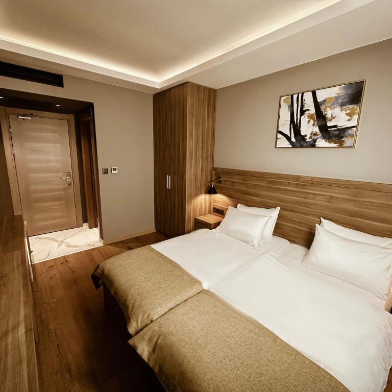 Viola Hotel Budva - Twin Room - 2