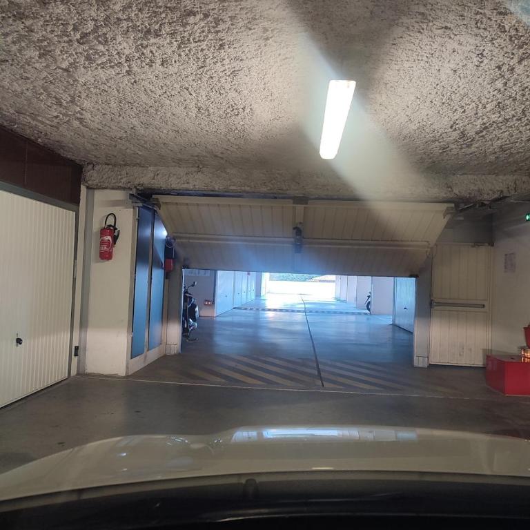 Jolie appartement avec piscine et parking privé Menton - Appartement 2 Chambres - 16