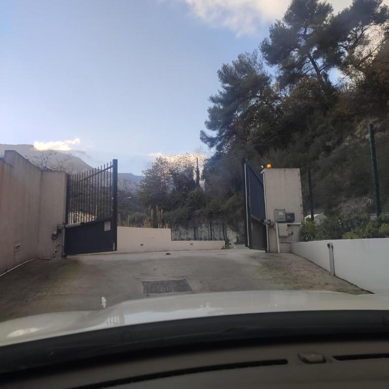 Jolie appartement avec piscine et parking privé Menton - Appartement 2 Chambres - 15