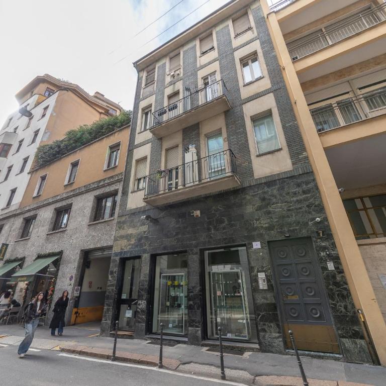 Via Cerva 7 - Appartamento con 1 Camera da Letto - 53