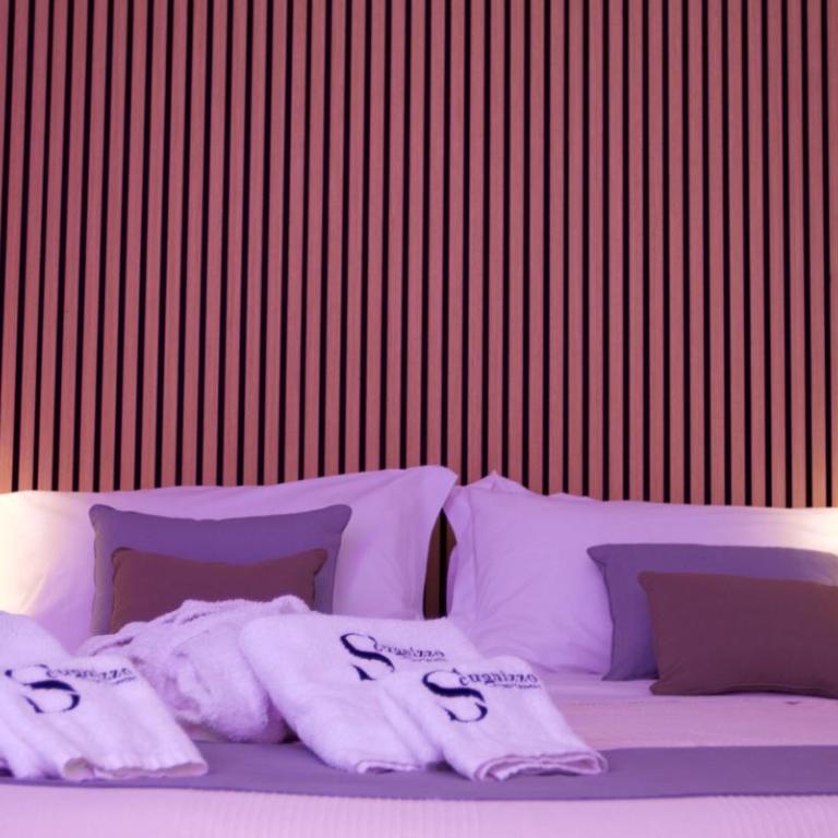 Scugnizzo Apartment - One-Bedroom Apartment with Spa Bath - 9