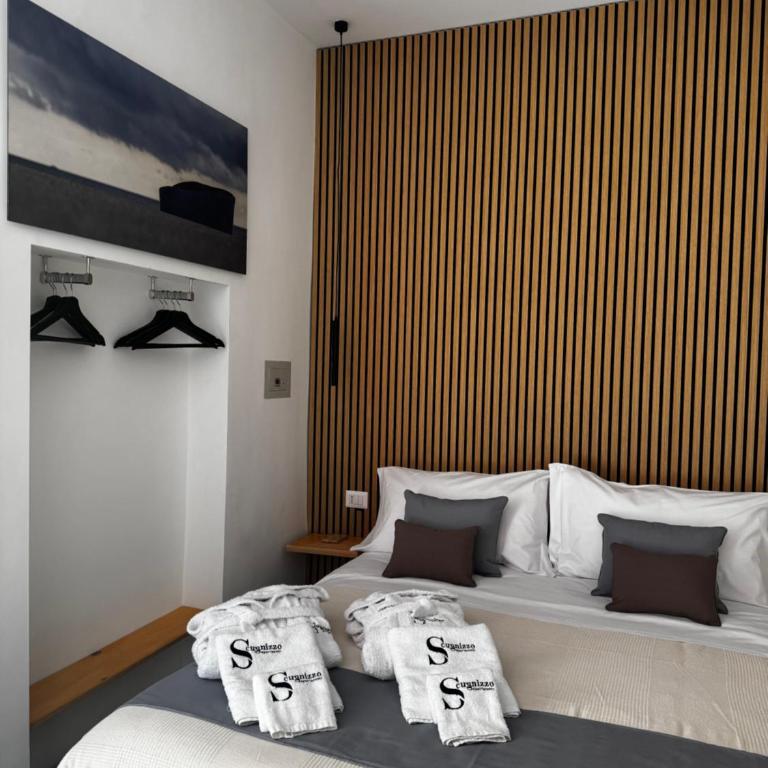 Scugnizzo Apartment - One-Bedroom Apartment with Spa Bath - 3
