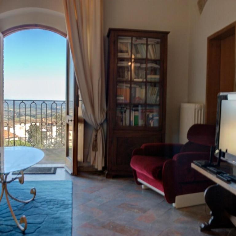 Casa nella Corte nel Centro di San Gimignano con balcone panoramico wifi e garage auto privato - Two-Bedroom Apartment with Balcony - 14