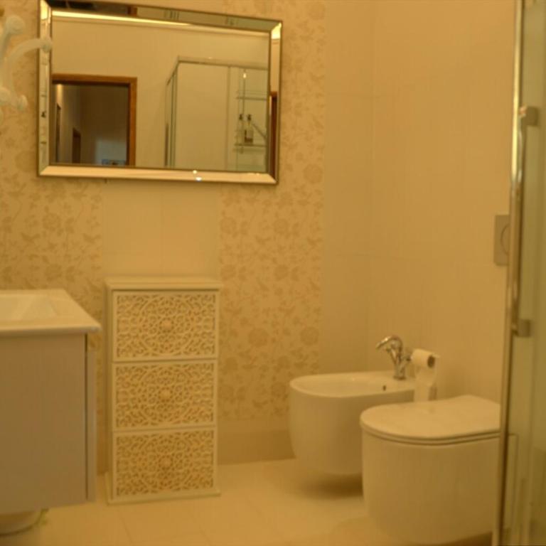 Casa nella Corte nel Centro di San Gimignano con balcone panoramico wifi e garage auto privato - Two-Bedroom Apartment with Balcony - 19