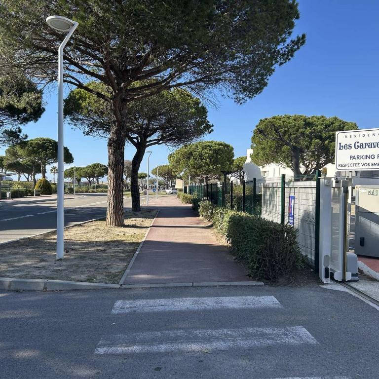 Appartement rénové, 4 couchages, proche plage et commerces, parking privé, Port Camargue - FR-1-250-44 - Apartment - 22