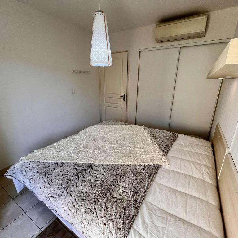 Appartement pour 4 pers. à Cavalaire avec climatisation et animaux acceptés - FR-1-226B-136 - Apartment - 10