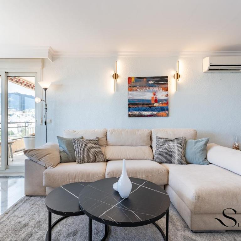 Marvelous views, pools, steps to the beach! - One-Bedroom Apartment with Balcony and Sea View - 30