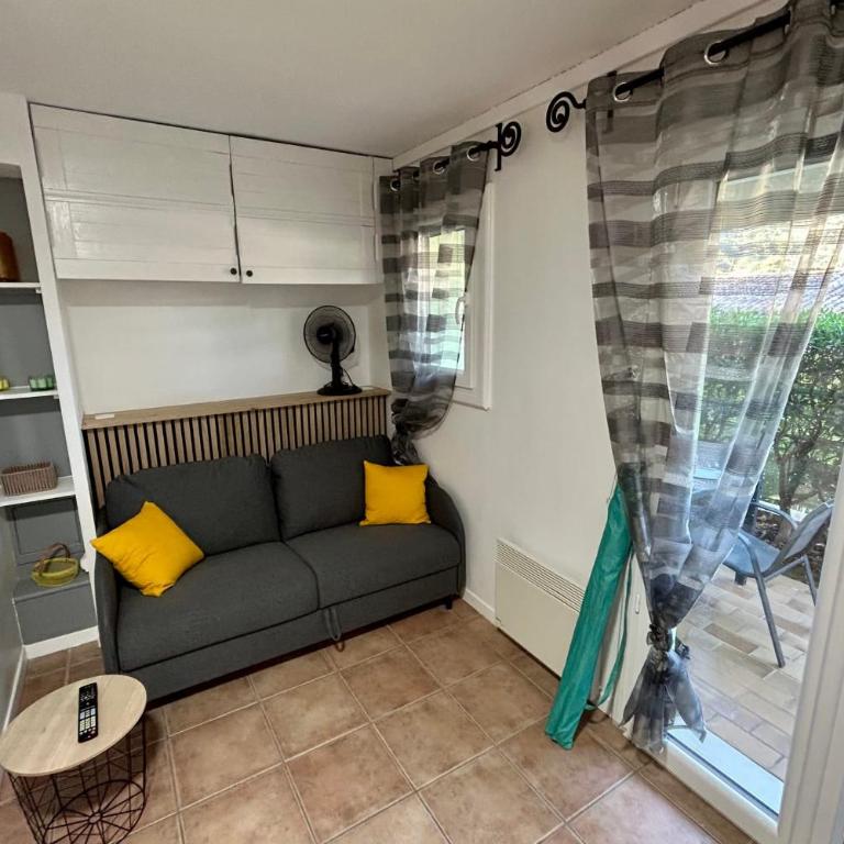 T2 with Sea View - Domaine de la Pinède - Heated Pool - One-Bedroom Apartment - 8