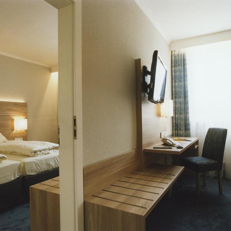 Hotel Jedermann - Standard Familienzimmer mit Verbindungstür - 10