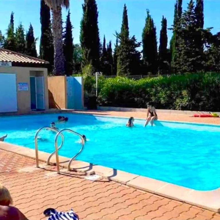 Logement avec jardinet dans résidence avec piscine - Appartamento con 2 Camere da Letto - 17