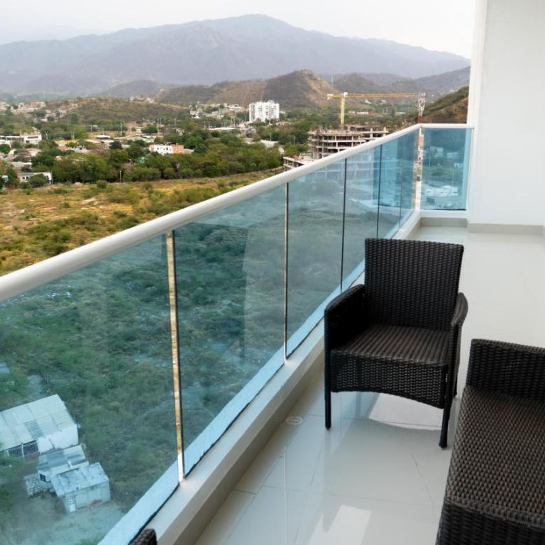 Apartamentos Luxury Frente al Mar - AR Rentals - Apartamento de 3 dormitorios con balcón - 3