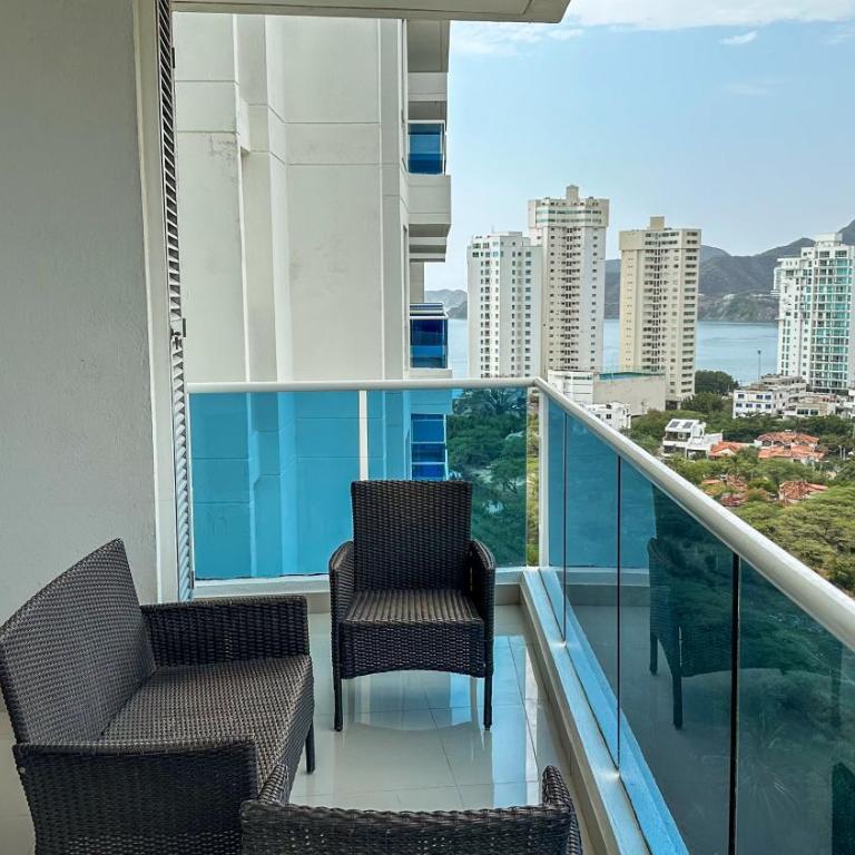 Apartamentos Luxury Frente al Mar - AR Rentals - Apartamento de 3 dormitorios con balcón - 1