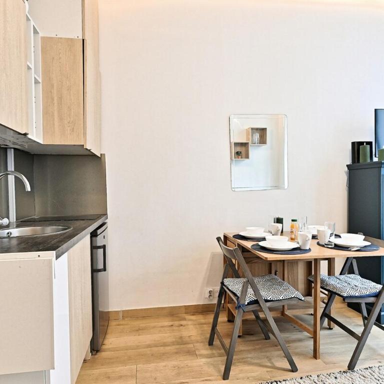 Duplex agréable et comfortable dans le 9ème - Appartement 1 Chambre - 21