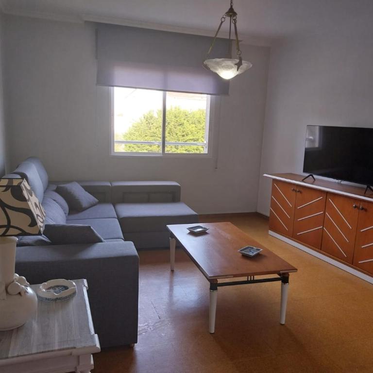 Apartamentos Barral - Apartamento de 3 dormitorios con vistas al puerto - 2